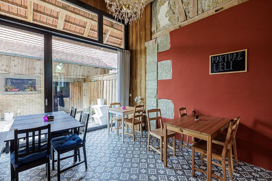 Gruppenunterkunft Mit Billardtisch Und Lamatrekking Meikirch Exterior foto